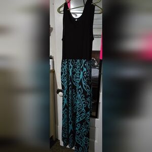Women's size medium maxi dress